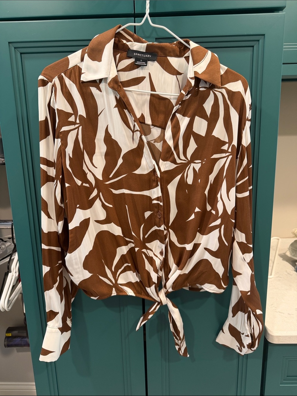 Sanctuary Brown & White Tie-Front Button Shirt
